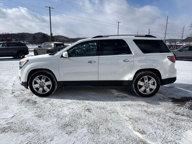 Used 2017 GMC Acadia Limited Base with VIN 1GKKVSKDXHJ304193 for sale in Prairie du Chien, WI