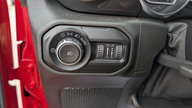 2020 Jeep Wrangler Unlimited Black and Tan - Photo 19