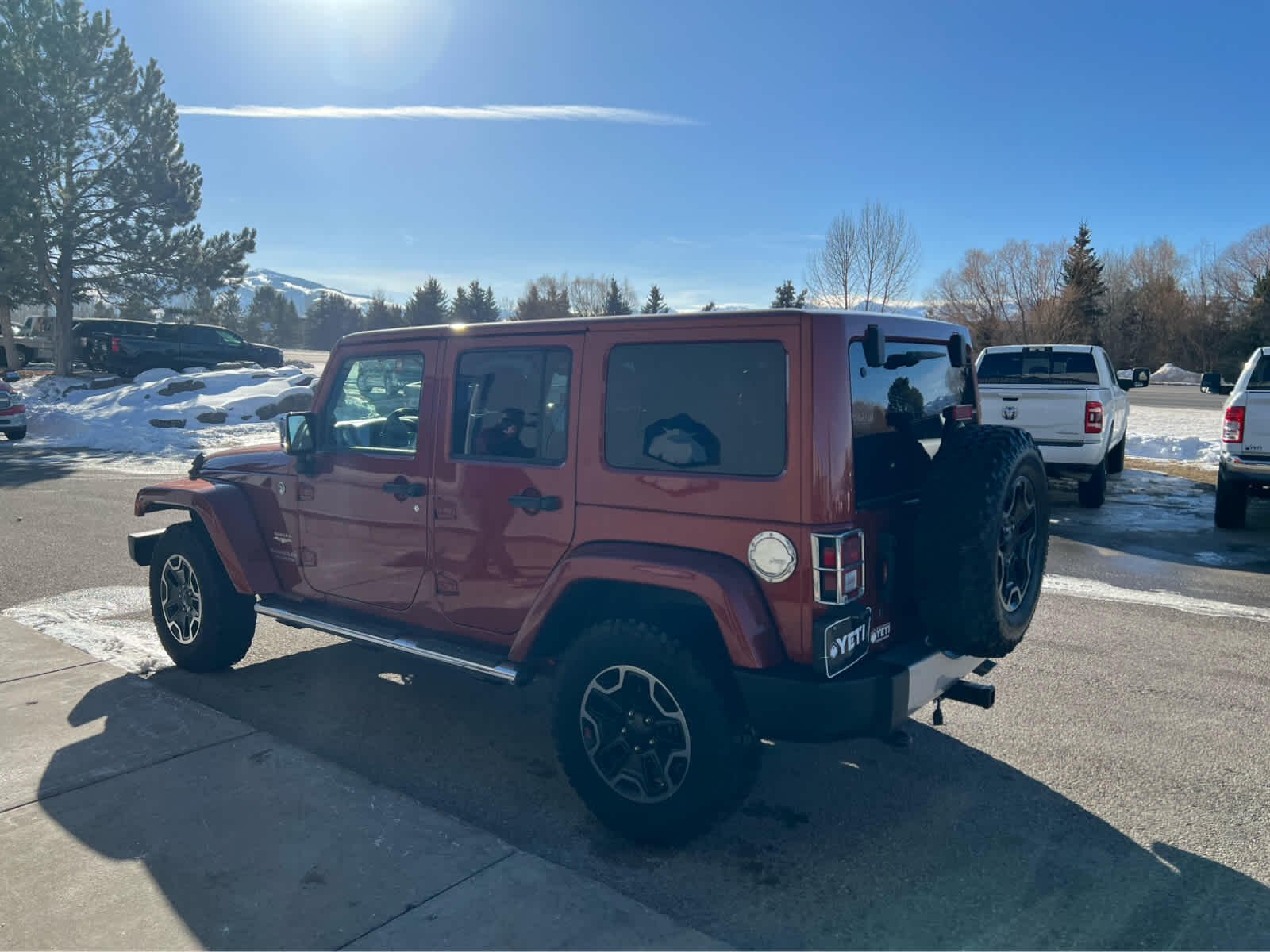 2014 Jeep Wrangler Unlimited Sahara photo 11