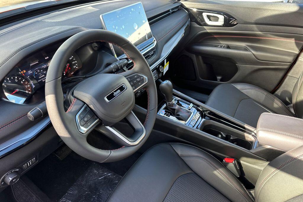 2026 Jeep Compass Trailhawk - Photo 10