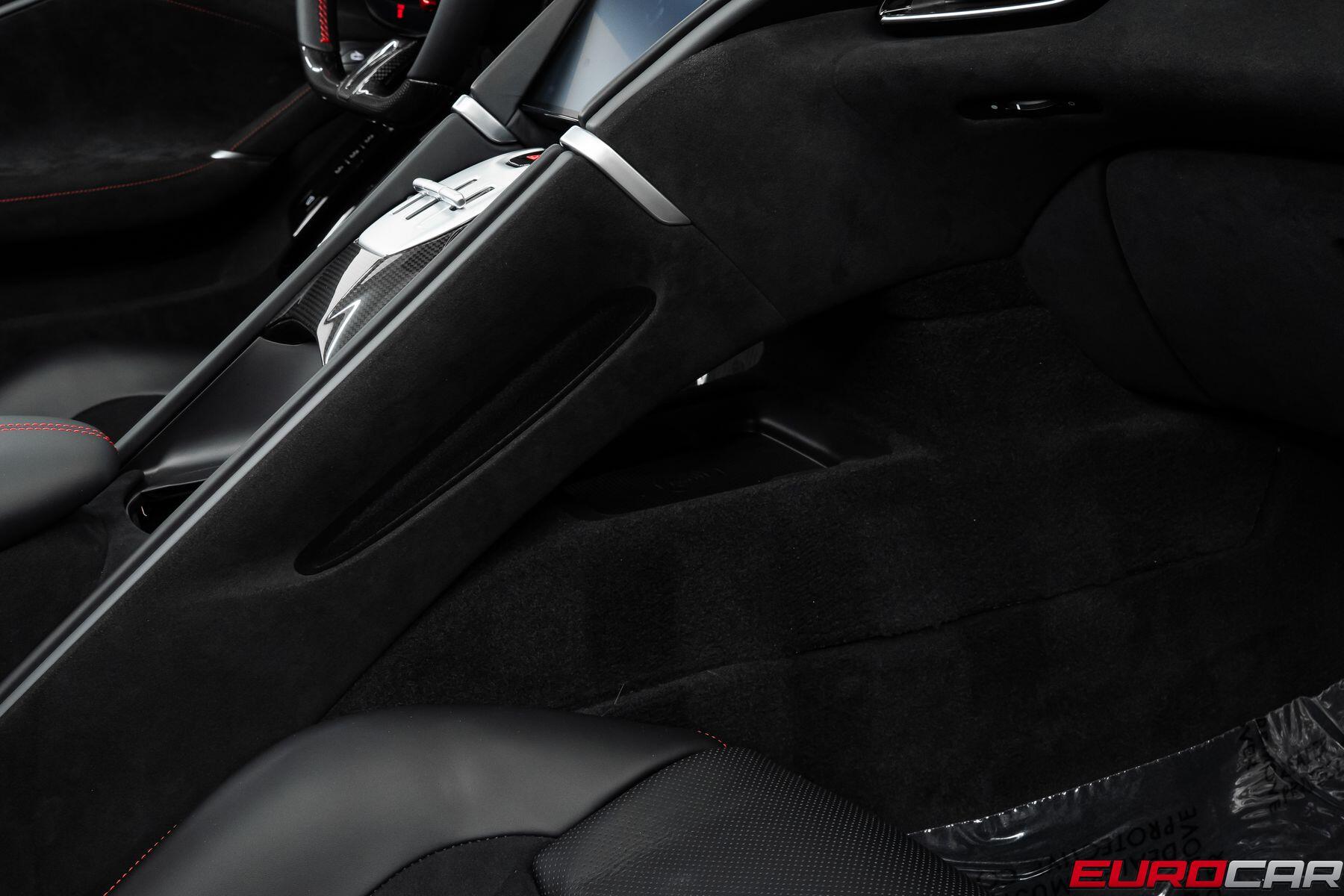 2026 Ferrari Roma Spider *CARBON STEERING WHEEL * FRONT PPF*Image 38