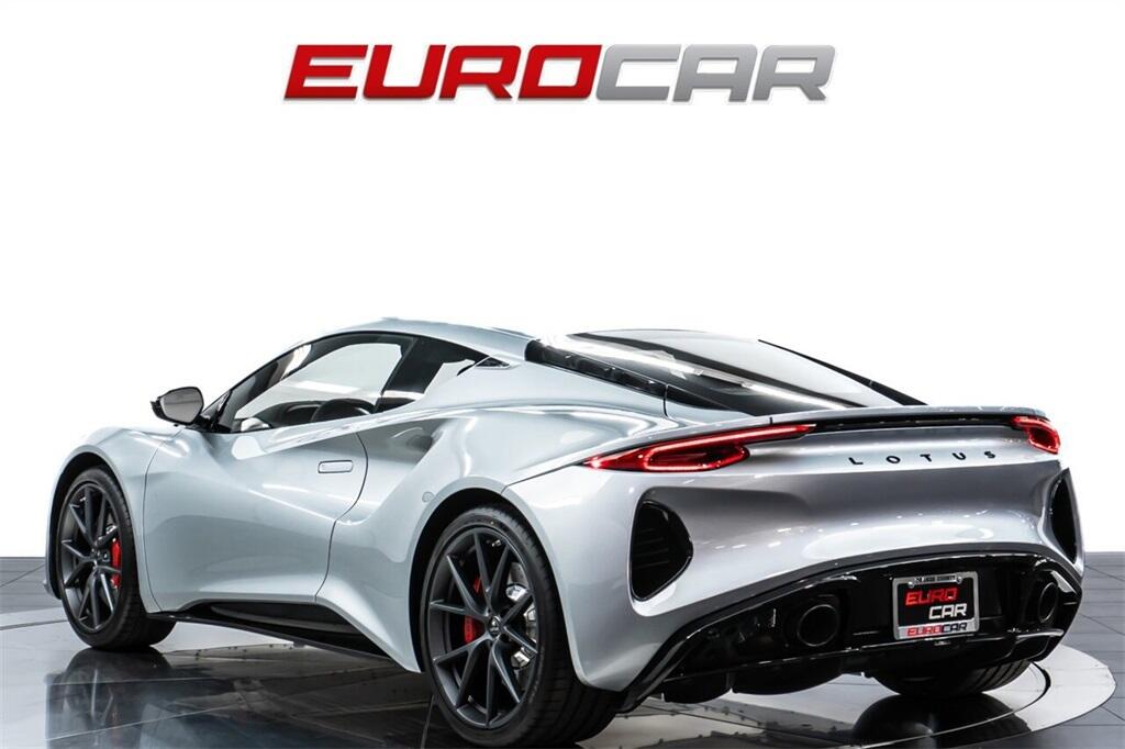 2025 Lotus Emira Base photo 3