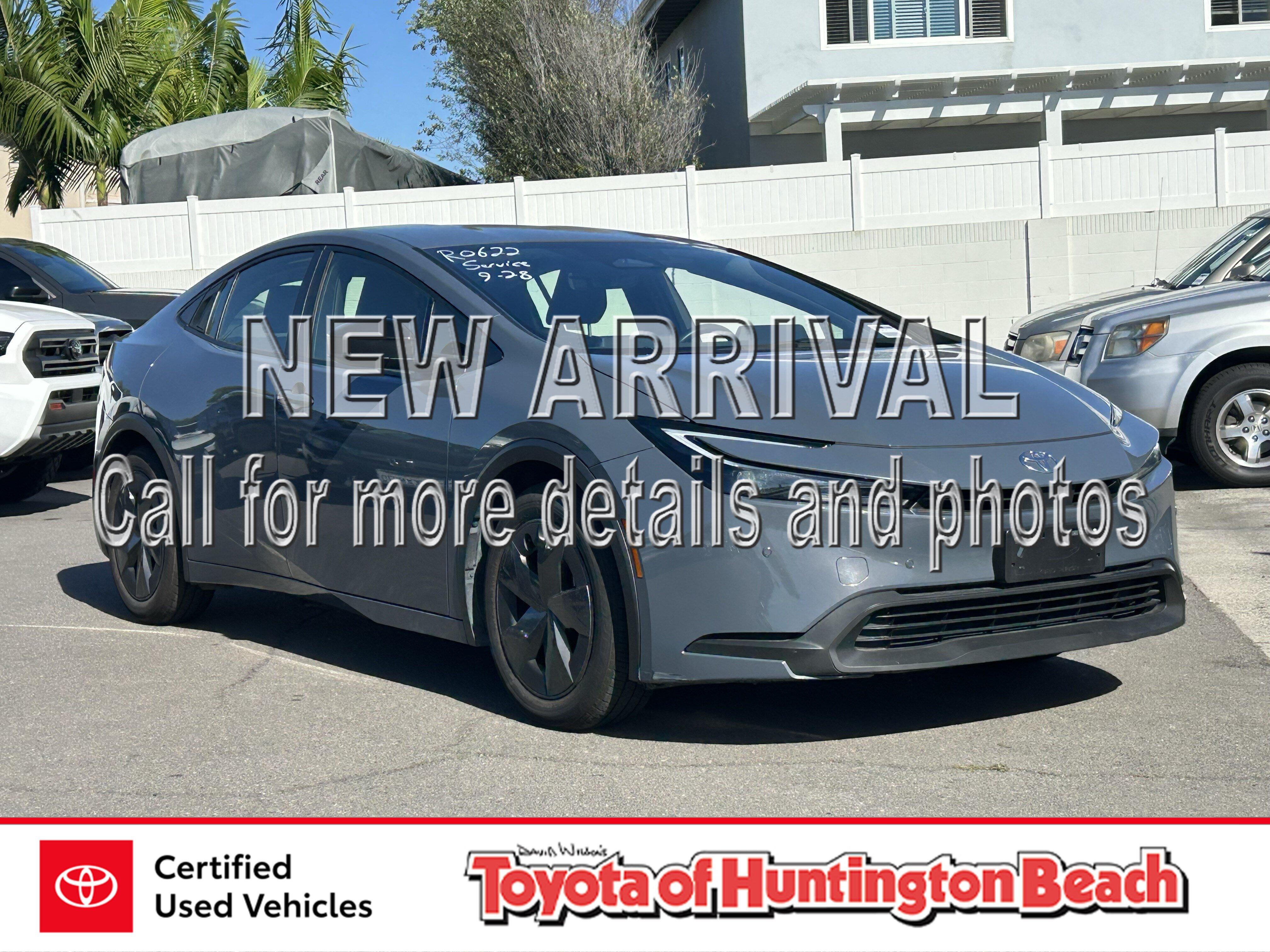 2025 Toyota Prius LE