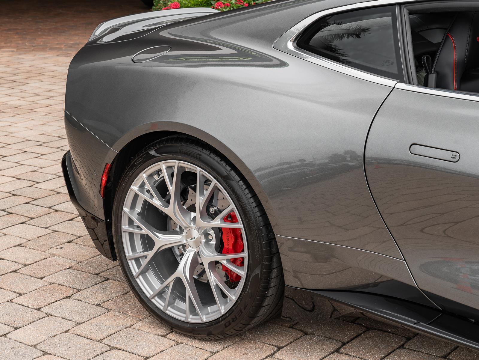 Used 2025 Aston Martin Vanquish Coupe