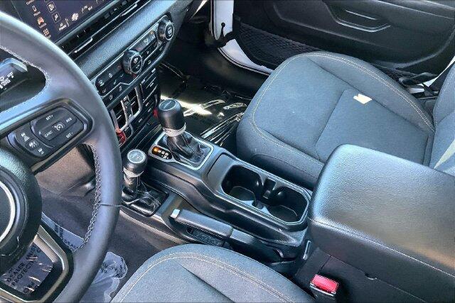 2025 Jeep Gladiator Willys - Photo 16