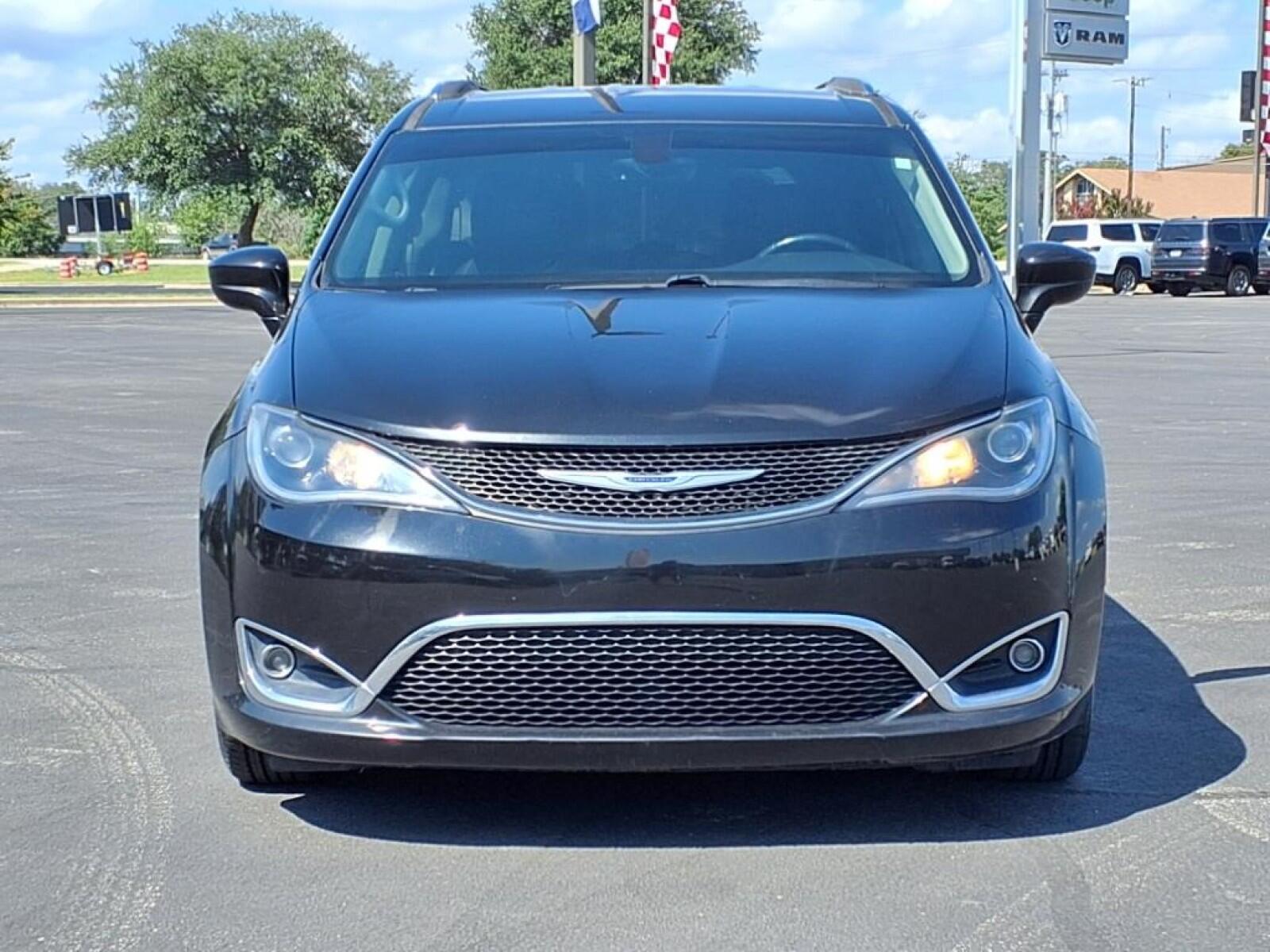 Used 2018 Chrysler Pacifica Touring L Plus with VIN 2C4RC1EG5JR354999 for sale in Burnet, TX