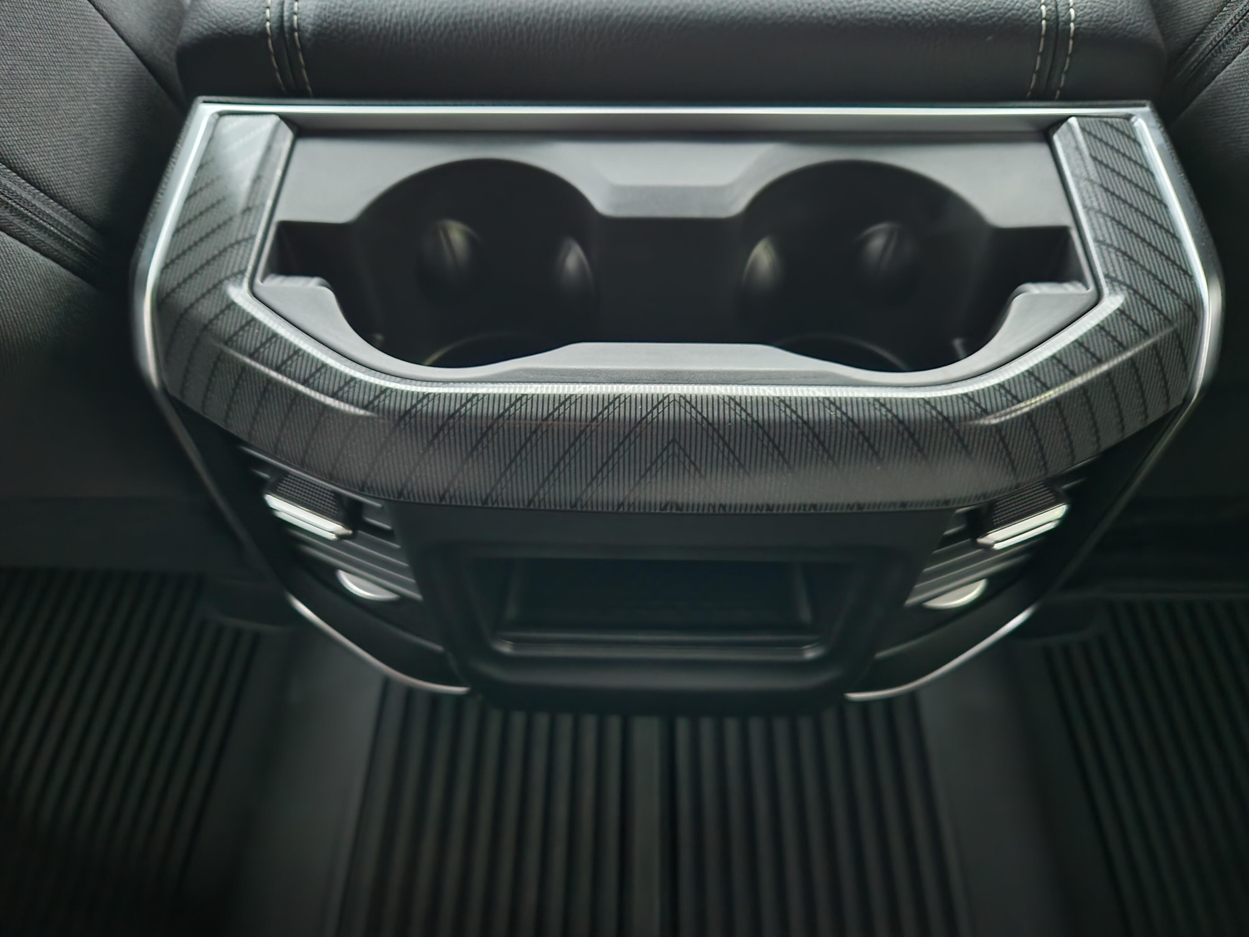 2026 RAM 3500 Big Horn - Photo 11