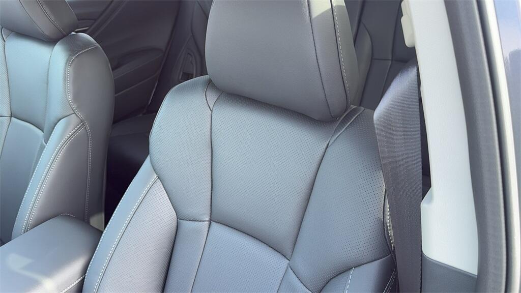 2025 Subaru Outback Touring's photo