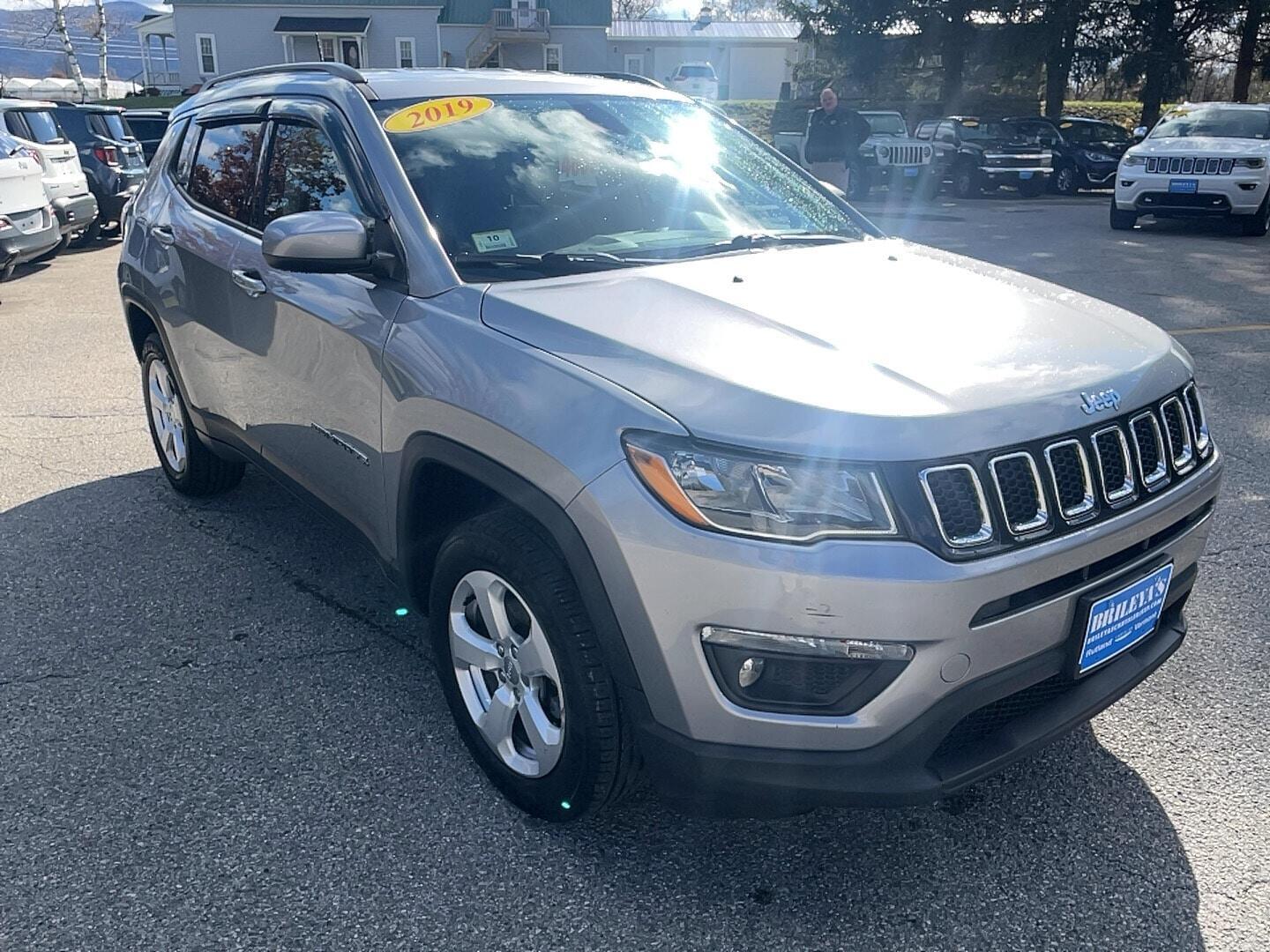 Used 2019 Jeep Compass Latitude with VIN 3C4NJDBB0KT847082 for sale in Rutland, VT