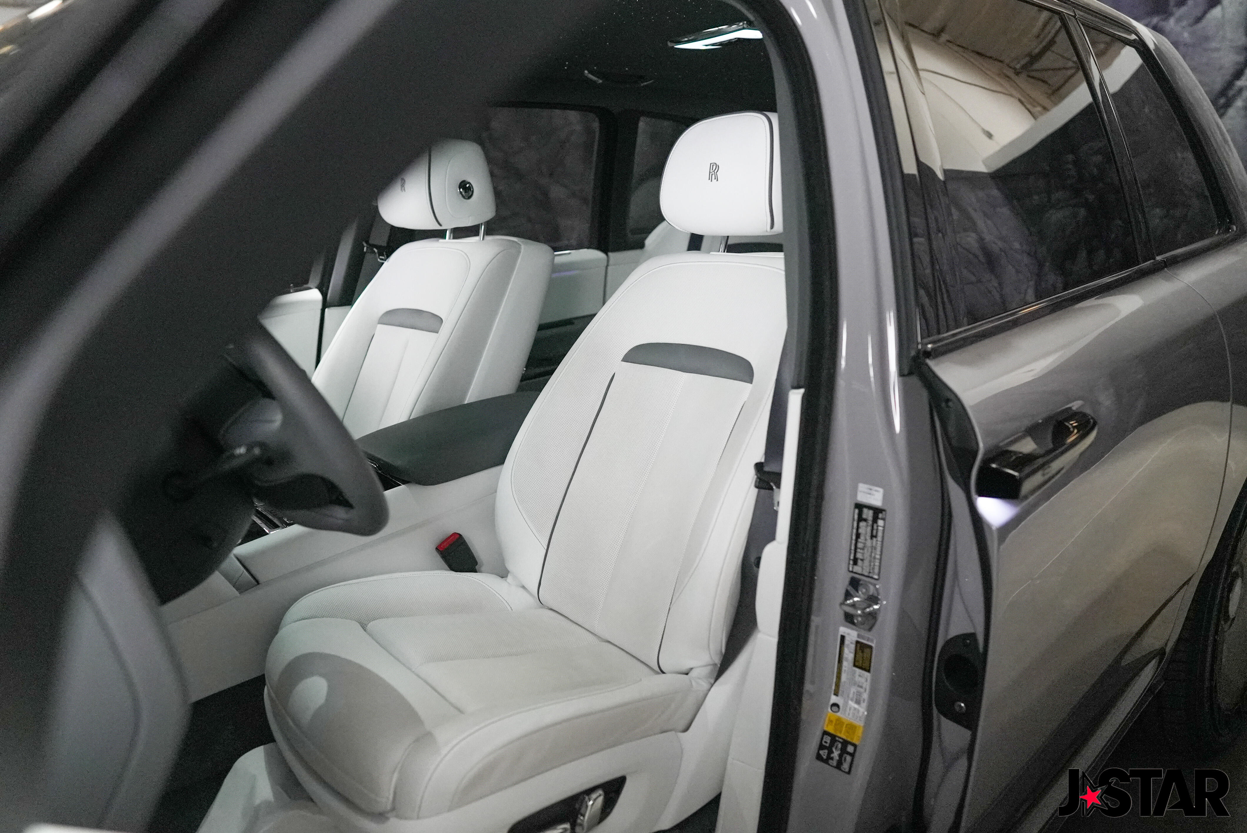 Used 2022 Rolls-Royce Cullinan Base with VIN SLATV4C01NU213984 for sale in Anaheim, CA