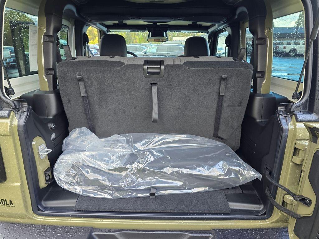 2026 Jeep Wrangler 2-Door Willys - Photo 10