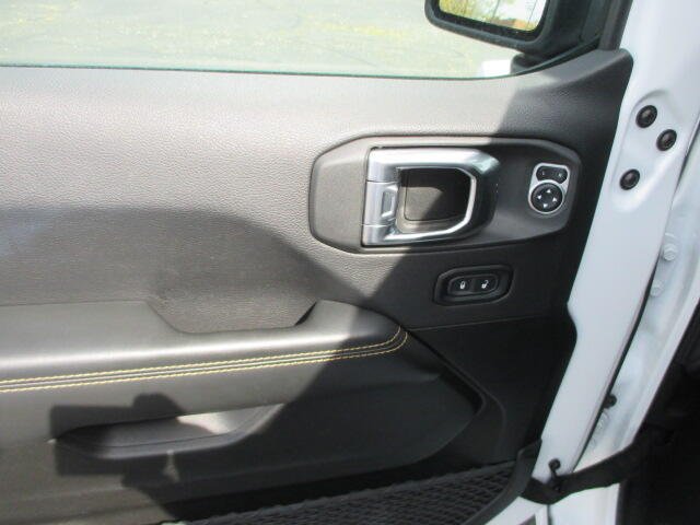 2025 Jeep Wrangler 4-Door Sahara - Photo 17