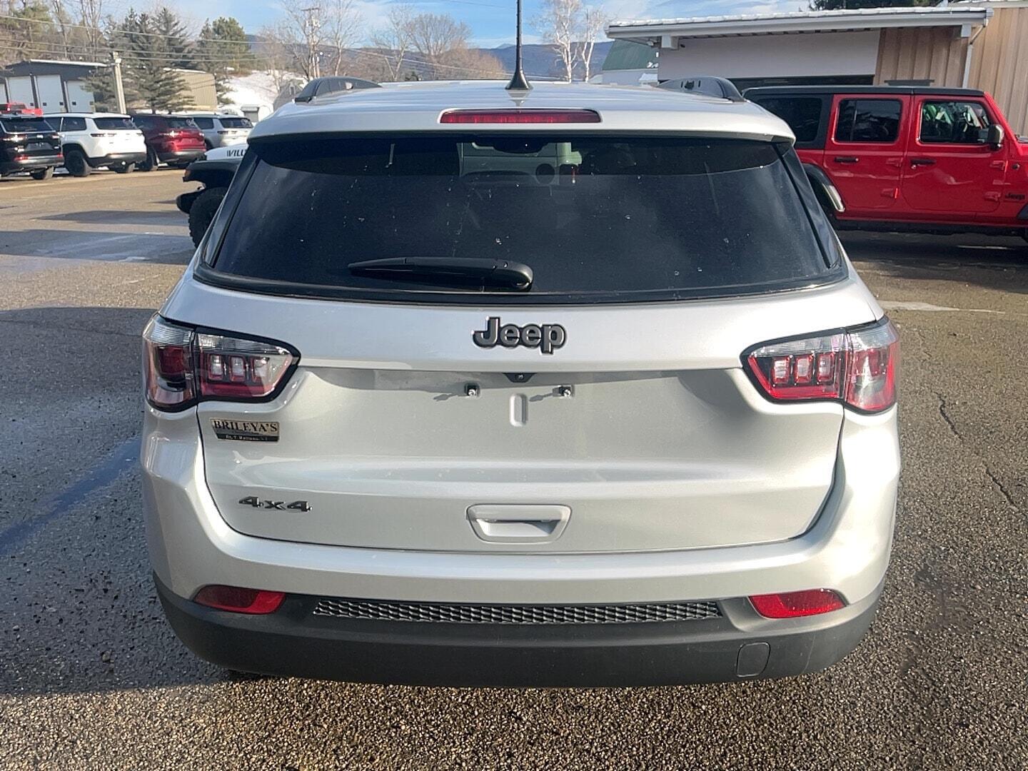 View vehicle photo 6