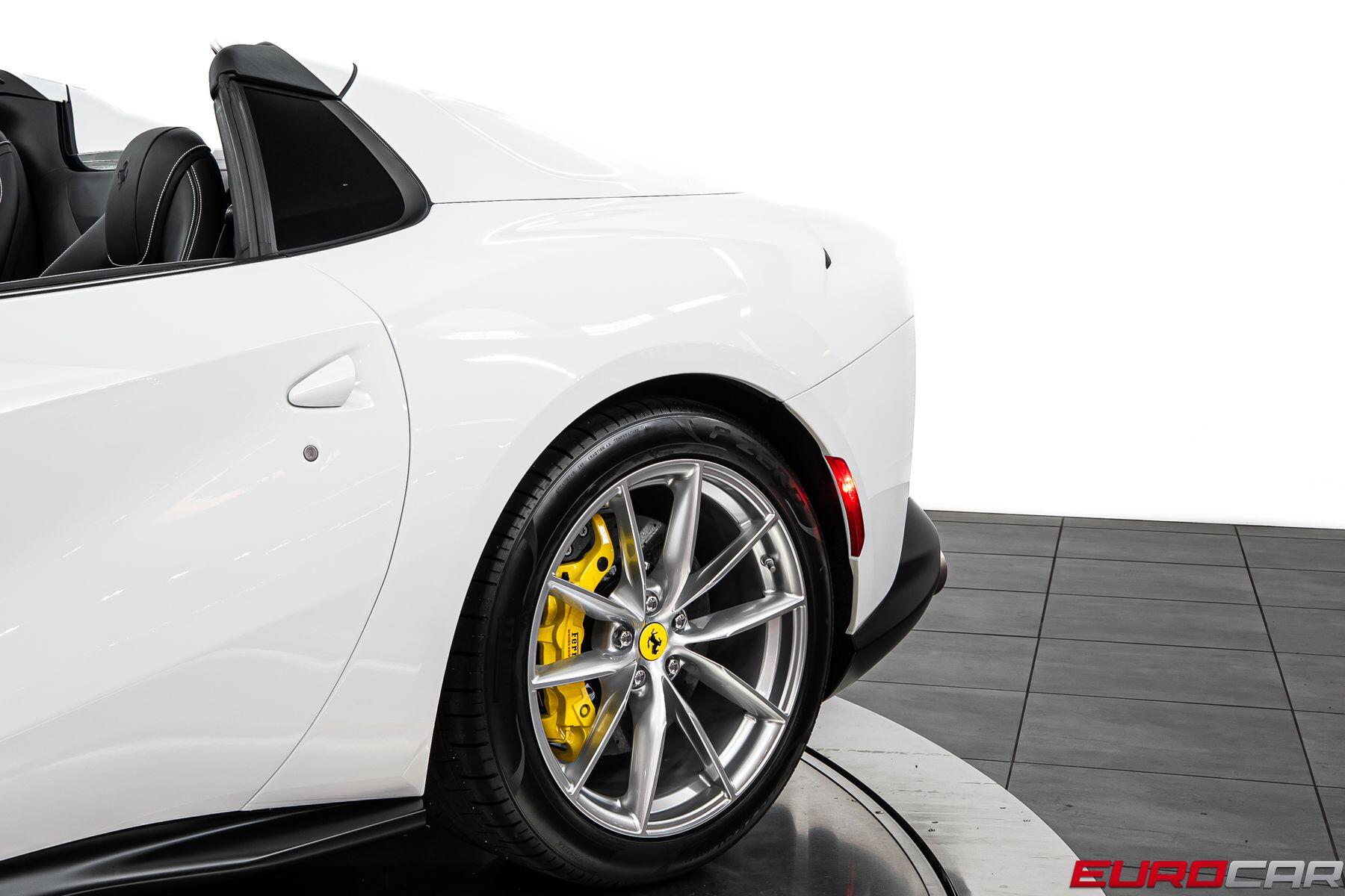 2022 Ferrari 812 GTS *CARBON STEERING WHEEL * FRONT LIFT*Image 17