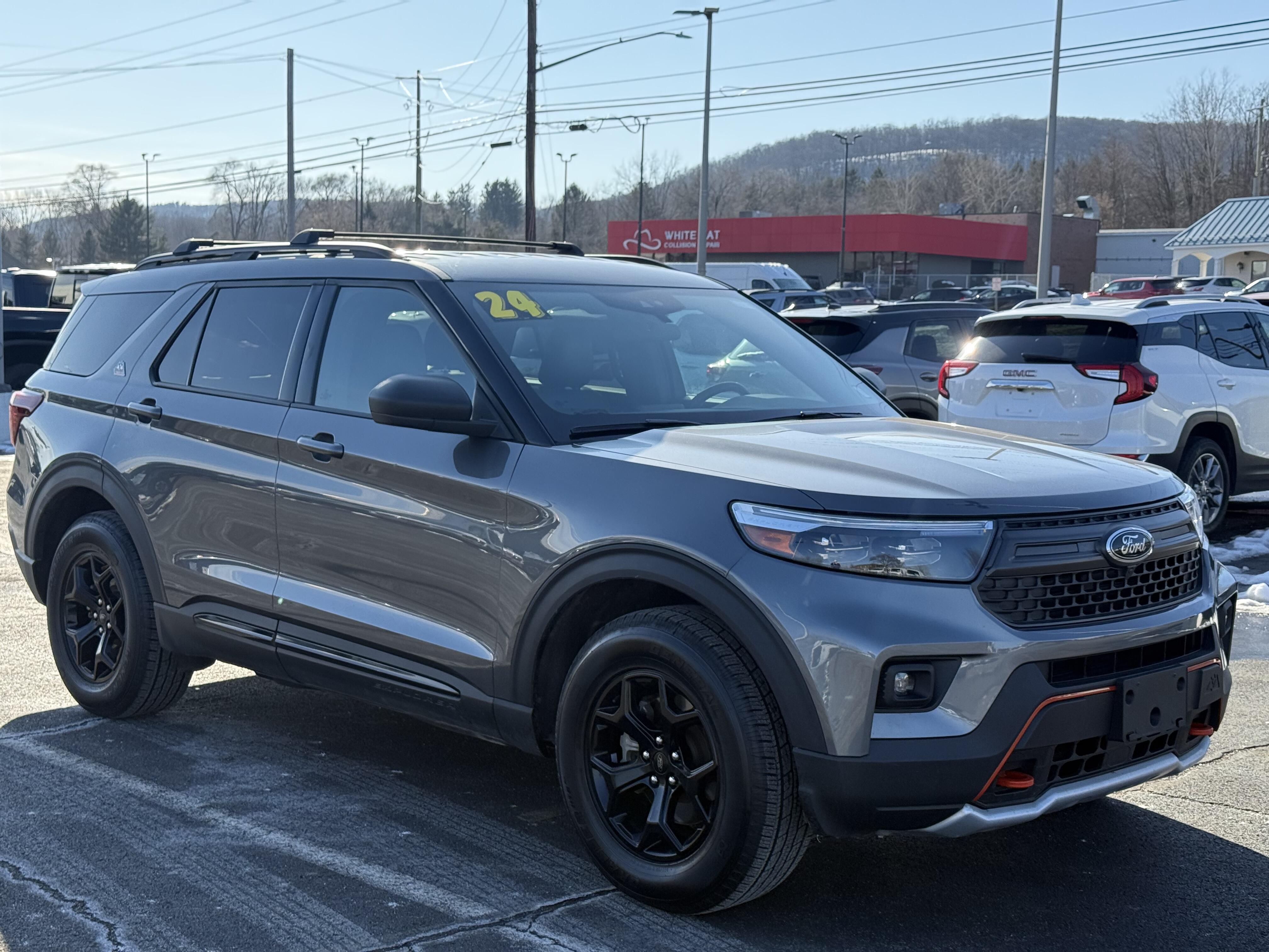 2024 Ford Explorer TIMBERLINE's photo