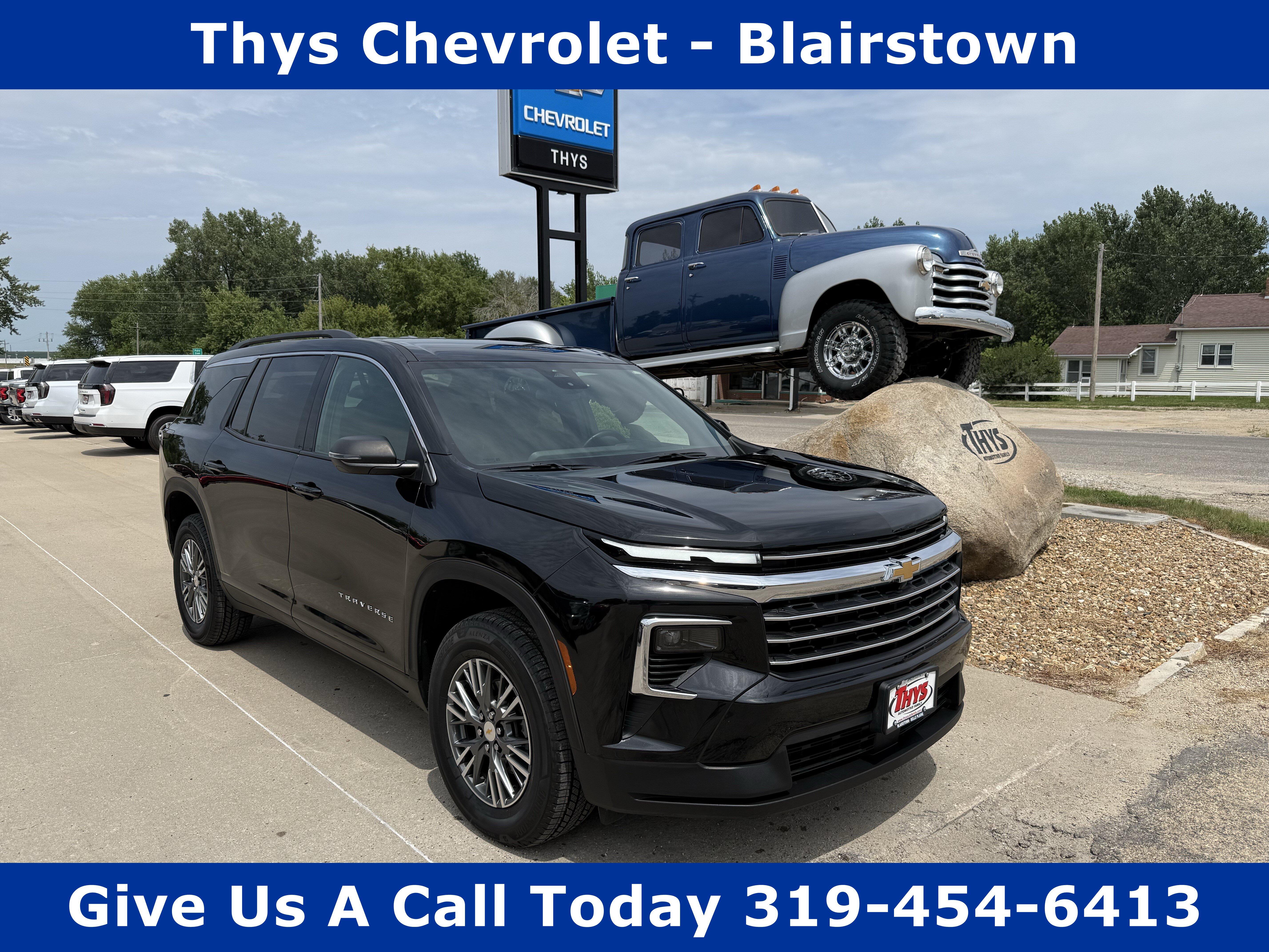 2025 Chevrolet Traverse AWD LT