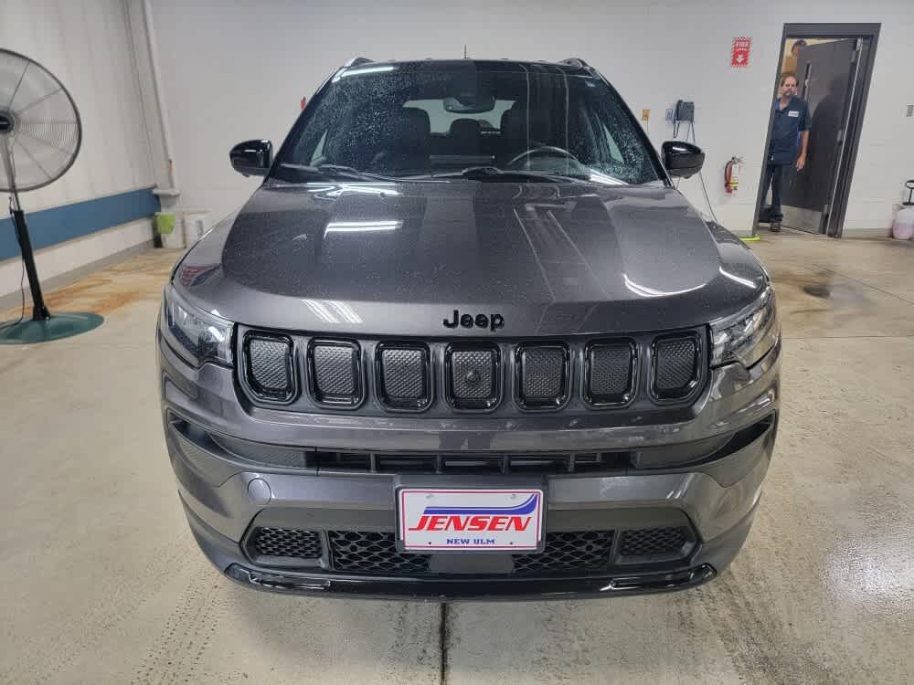 Used 2022 Jeep Compass Altitude with VIN 3C4NJDBB9NT191565 for sale in New Ulm, Minnesota