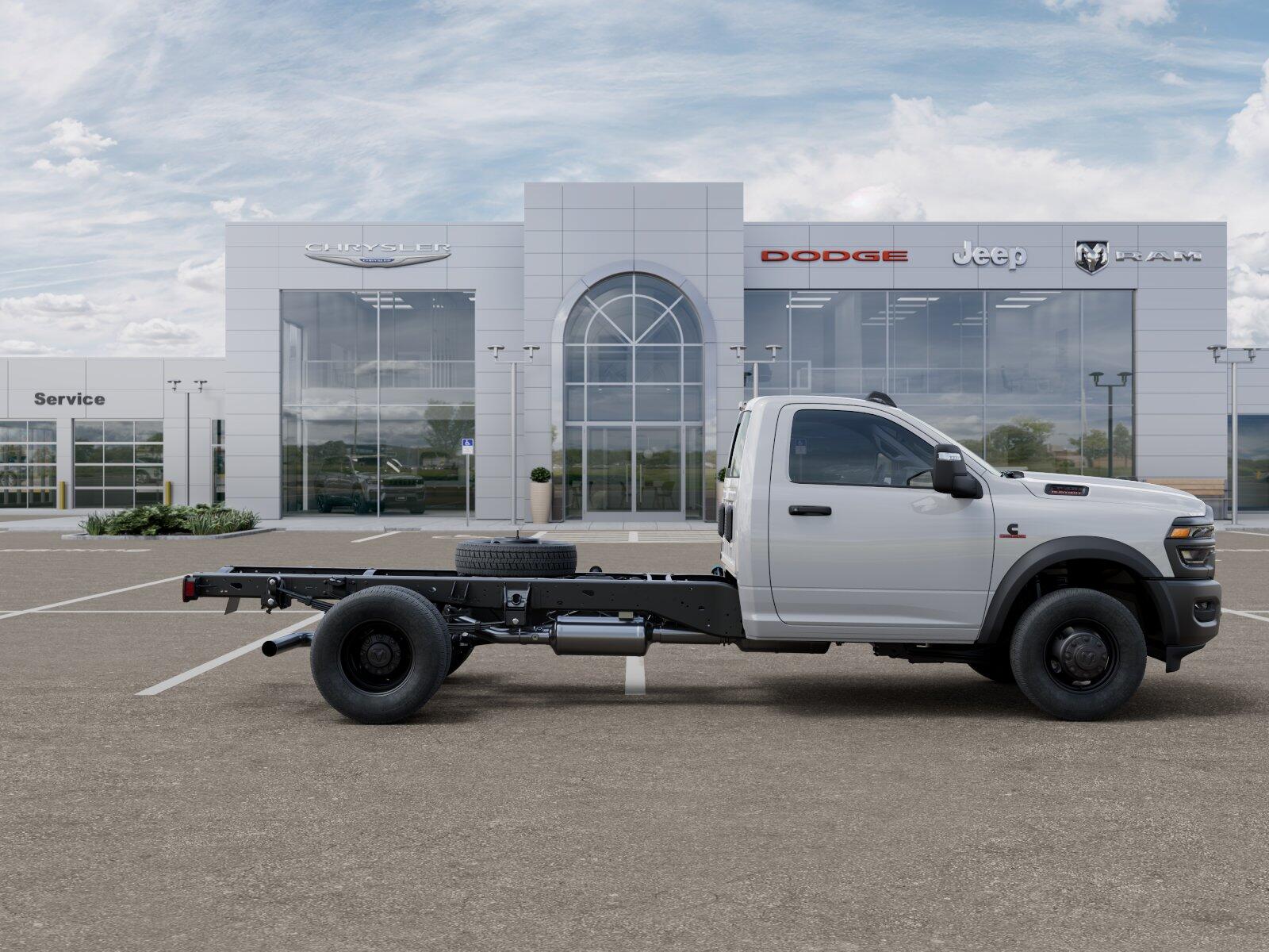 2025 RAM 3500 Chassis Tradesman - Photo 27