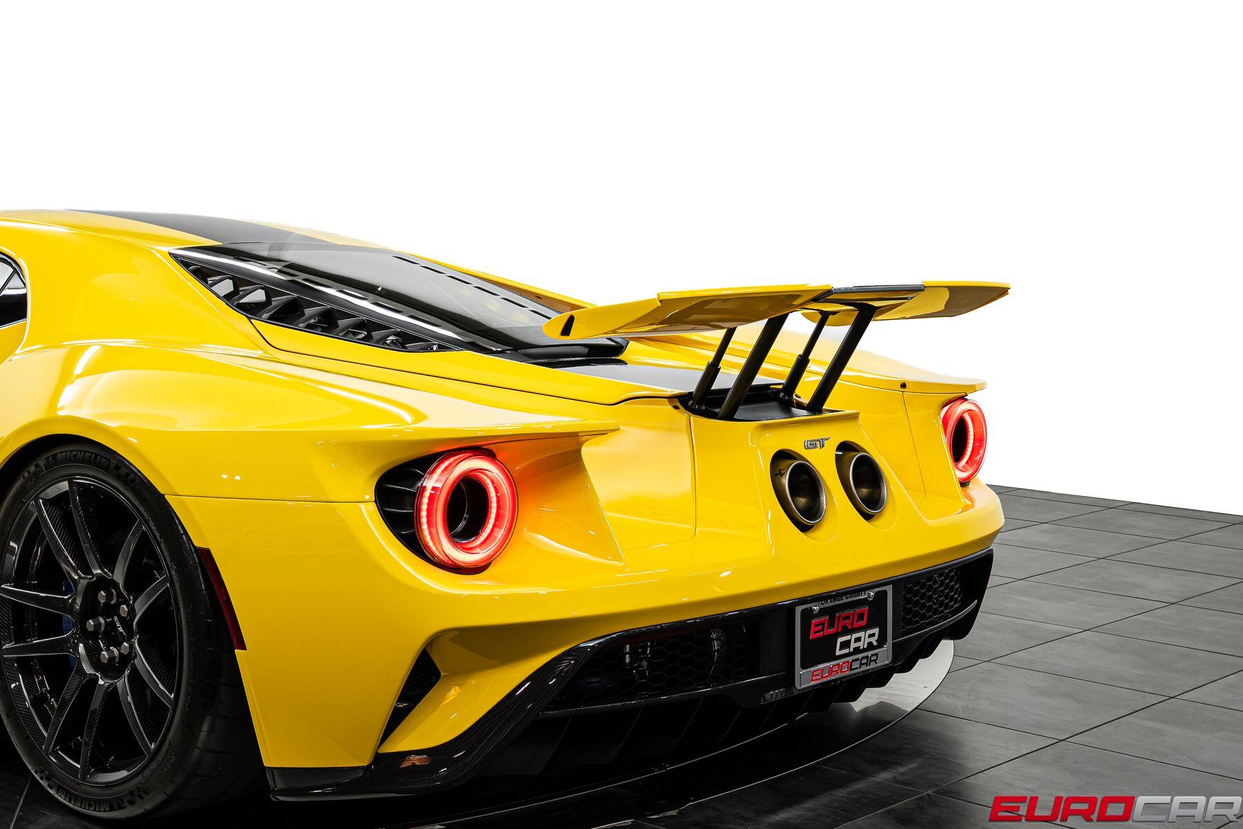 2020 Ford GT *ONLY 213 MILES * CARBON EXTERIOR PACK*Image 28