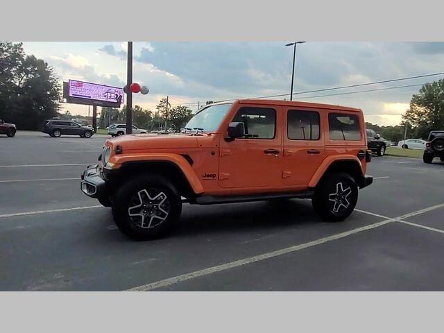 2025 Jeep Wrangler 4-Door Sahara - Photo 24