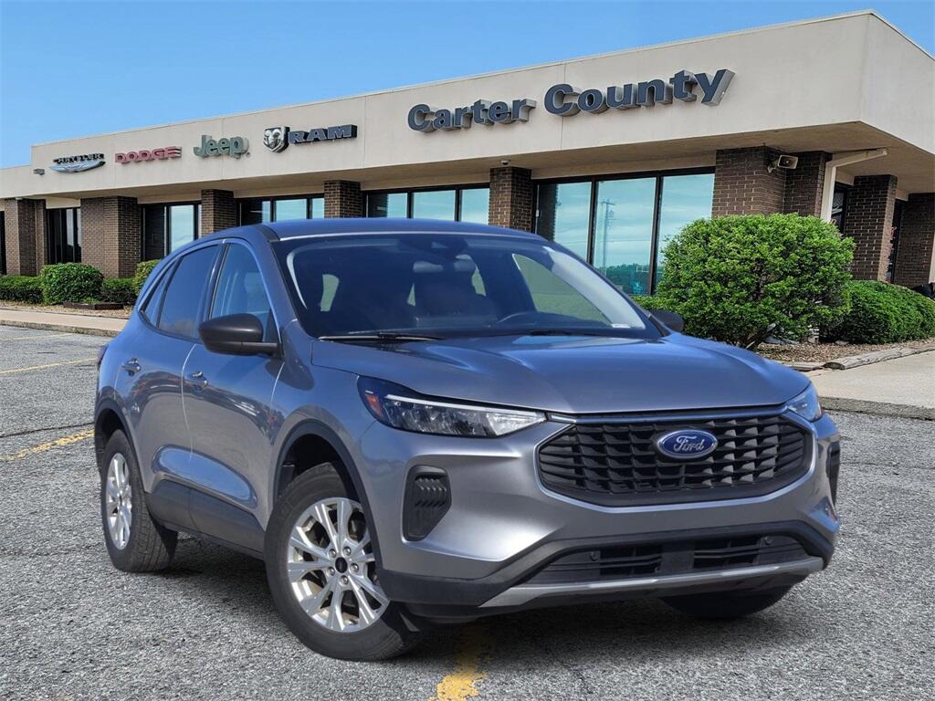 2023 Ford Escape Active's photo