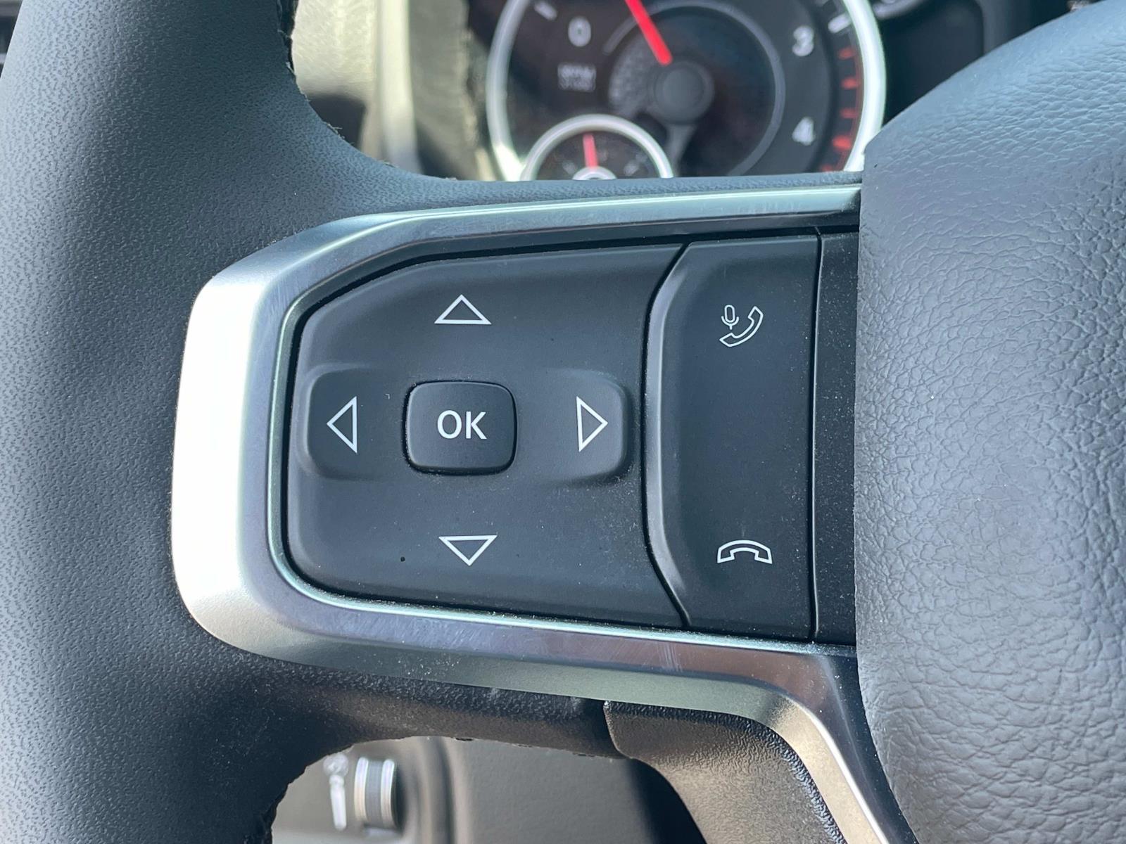 2025 RAM 3500 Big Horn - Photo 8