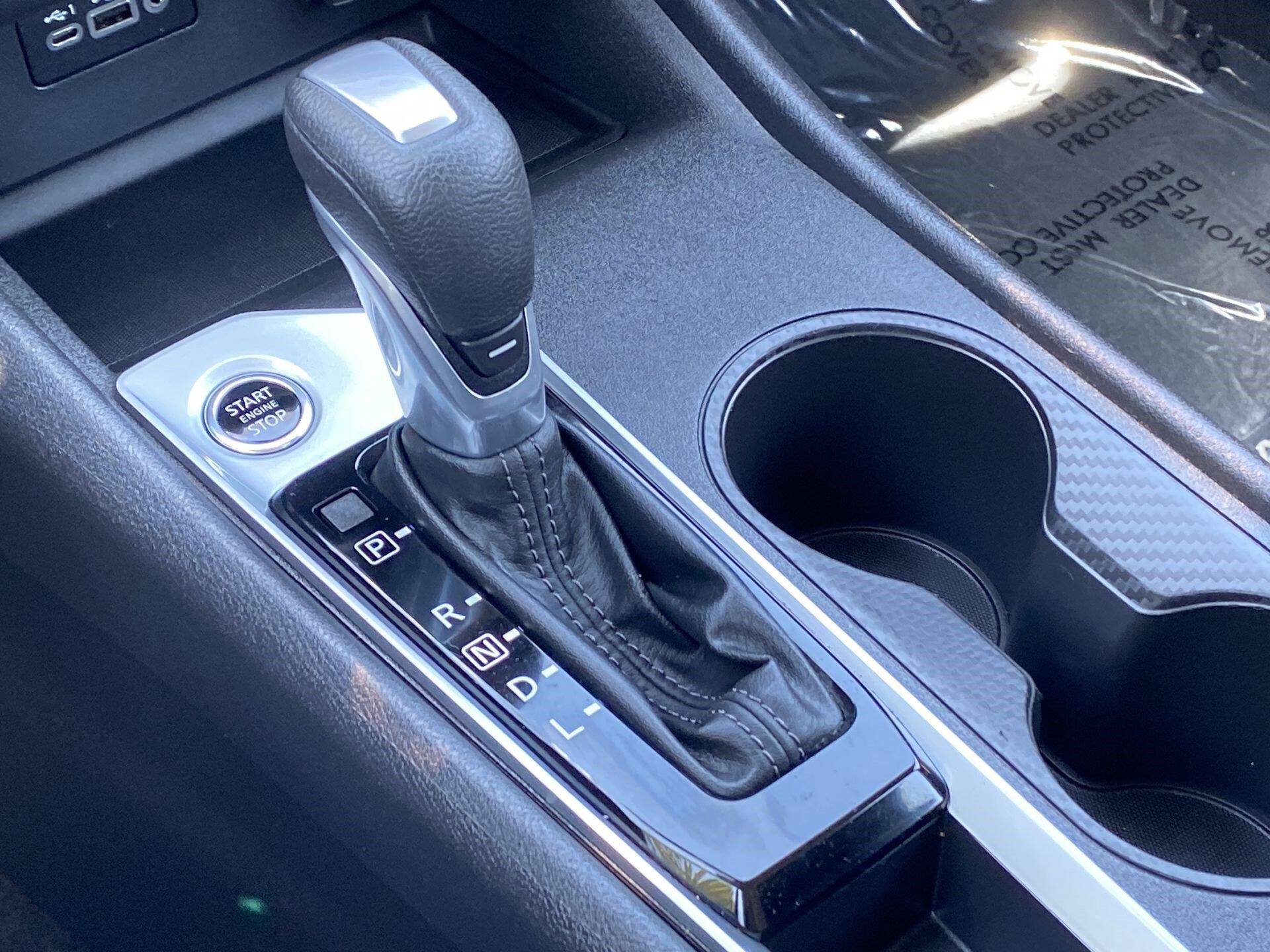 2025 Nissan Altima SV - Photo 16