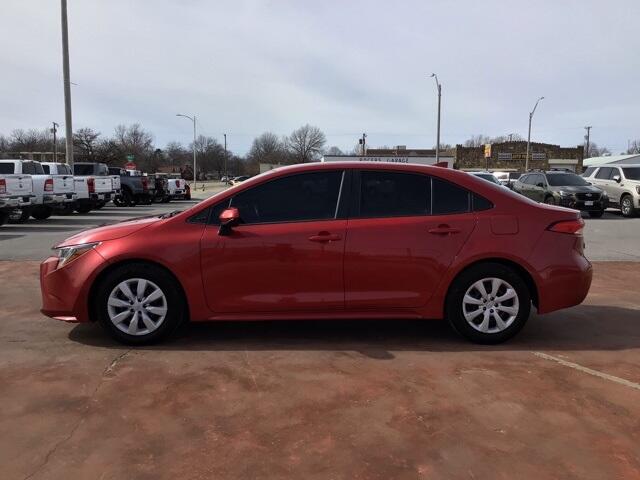 Used 2021 Toyota Corolla LE with VIN 5YFEPMAE1MP241015 for sale in Vinita, OK