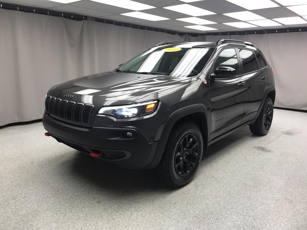 2022 Jeep Cherokee Trailhawk's photo