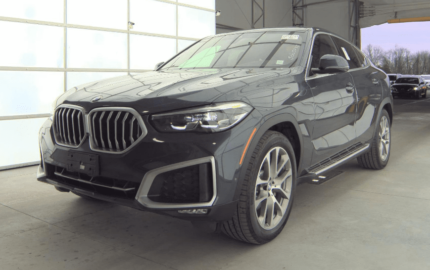 2021 BMW X6 40i's photo