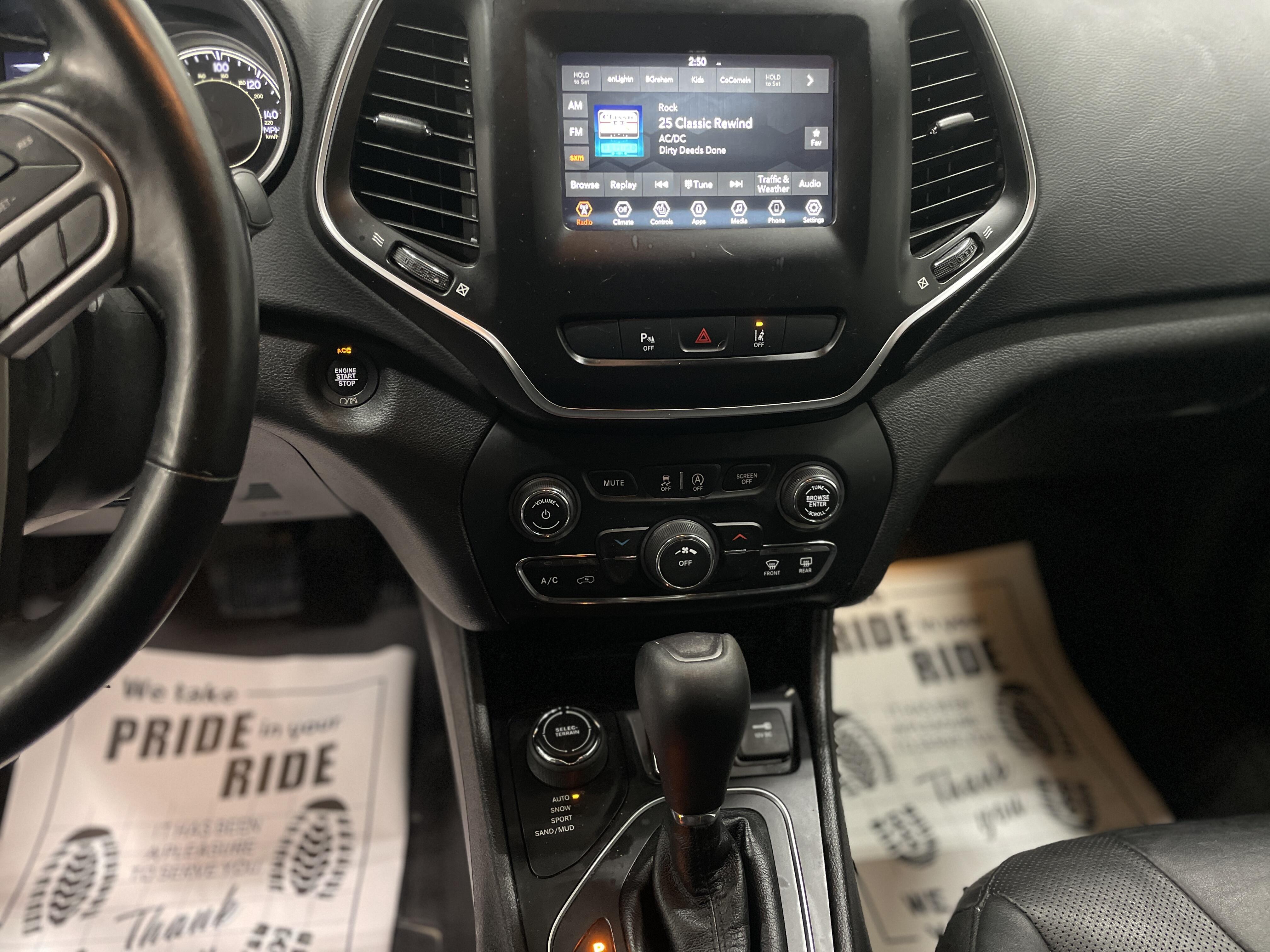 2021 Jeep Cherokee Latitude Lux - Photo 7