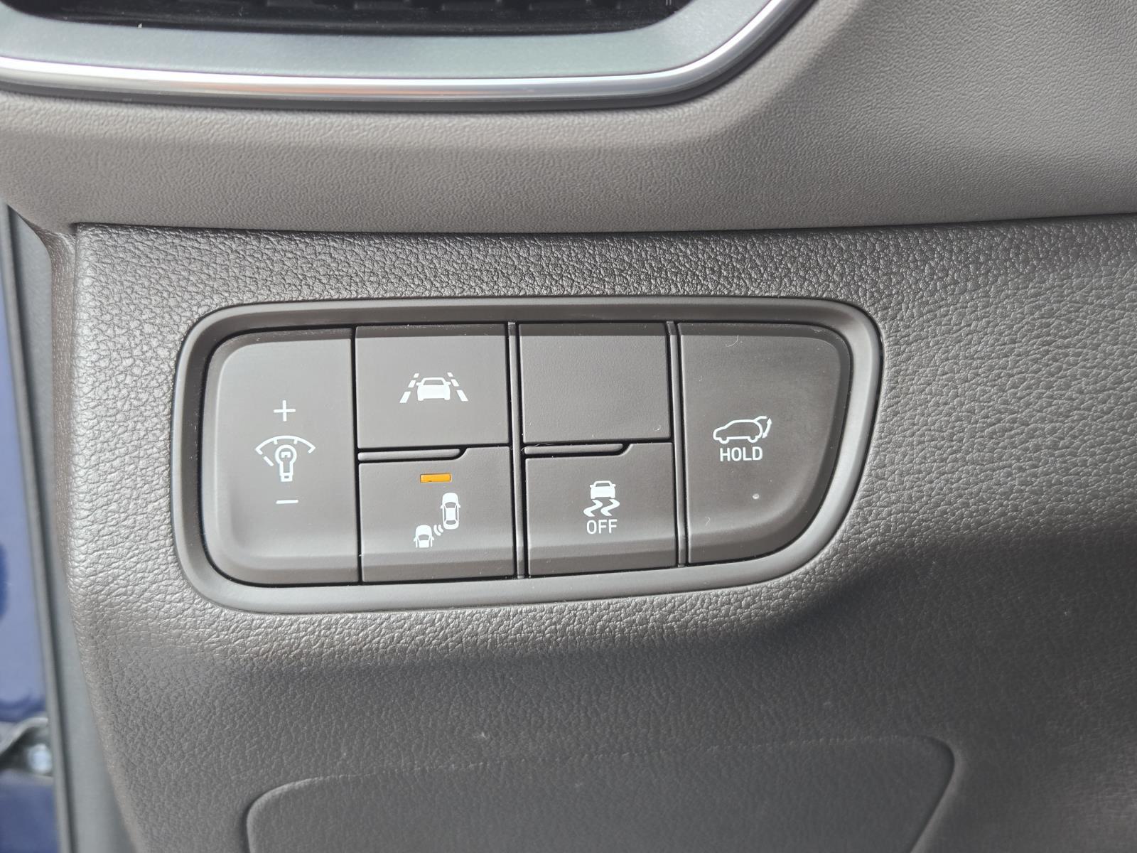 2020 Hyundai Santa Fe Limited - Photo 18