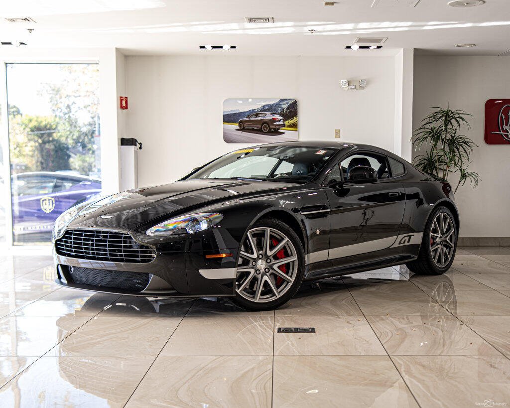 2015 Aston Martin V8 Vantage