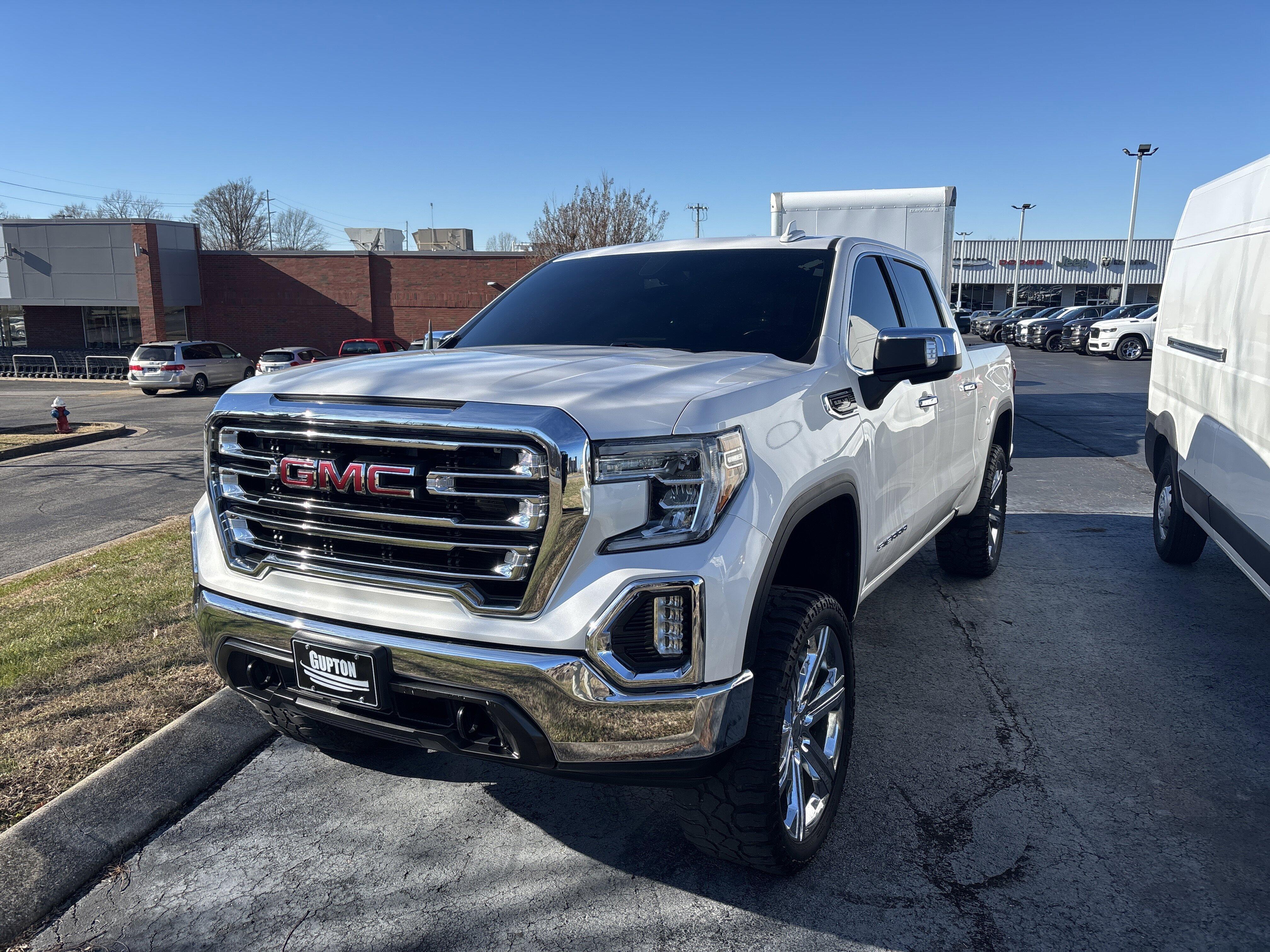 2019 GMC Sierra 1500 SLT's photo