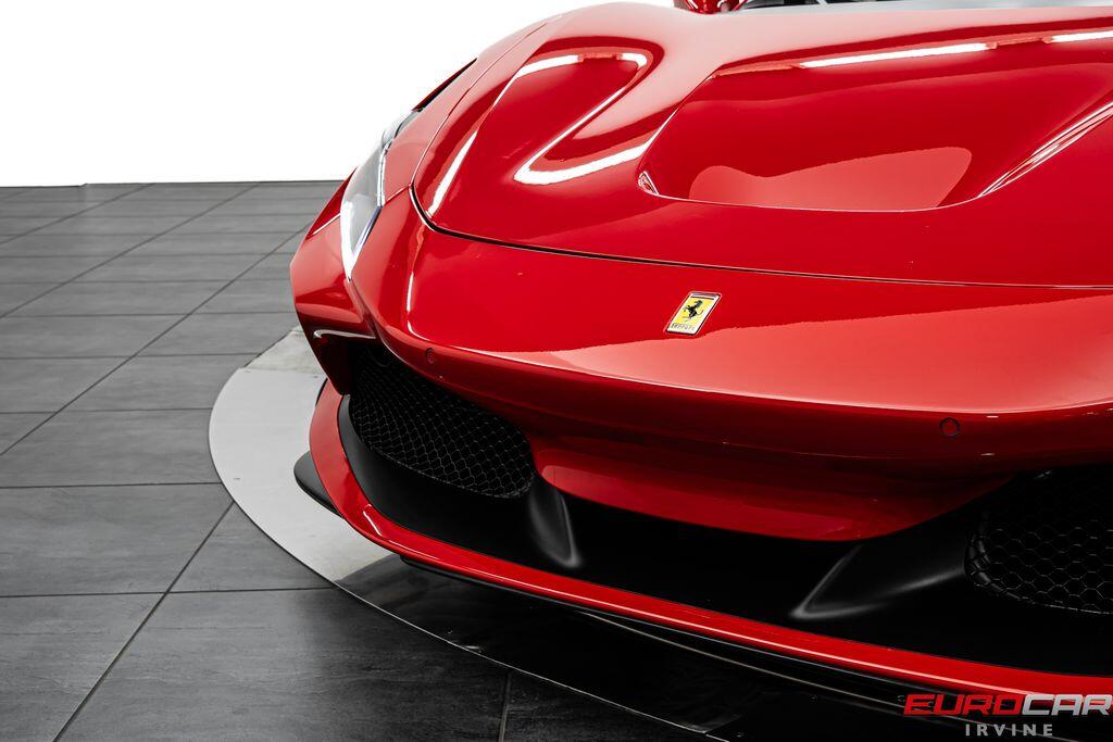 2021 Ferrari F8 Tributo *CARBON STEERING WHEEL * FULL ELECTRIC SEATS*Image 12