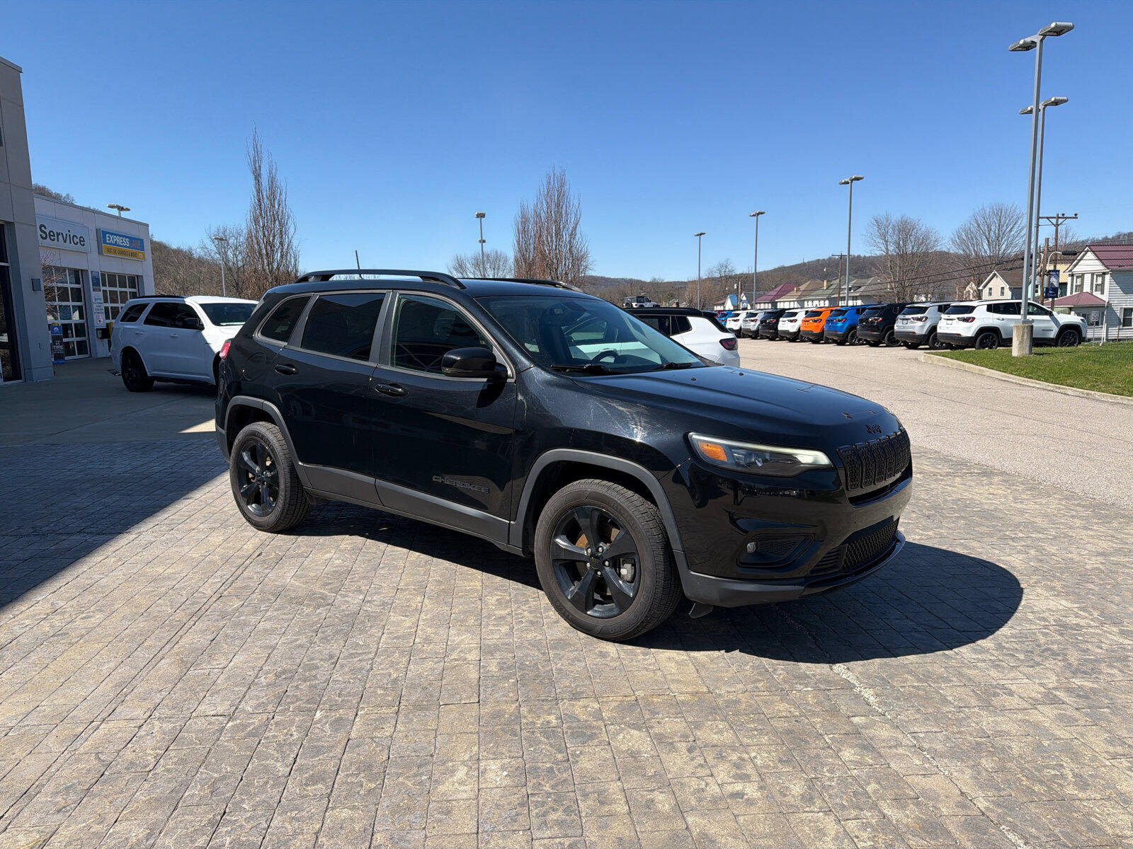 Used 2020 Jeep Cherokee Latitude Plus with VIN 1C4PJMLB4LD629192 for sale in Newell, WV