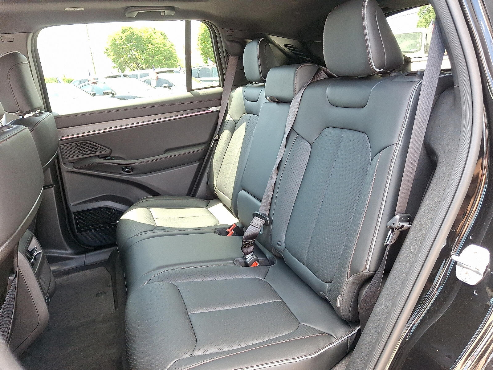 2025 Jeep Wagoneer S Limited - Photo 6