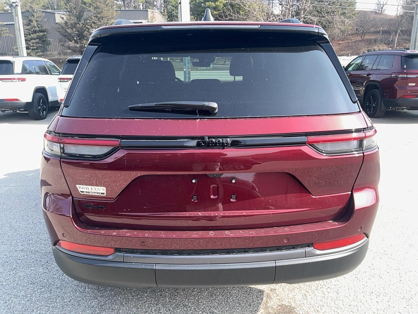 View vehicle photo 5