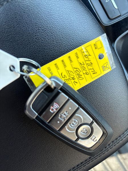 Used 2019 Ford Edge SELImage 22