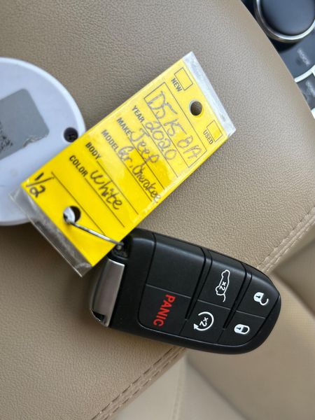 Used 2020 Jeep Grand Cherokee OverlandImage 25