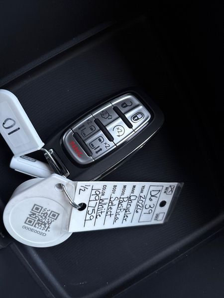 New 2026 Chrysler Pacifica Select AwdImage 22