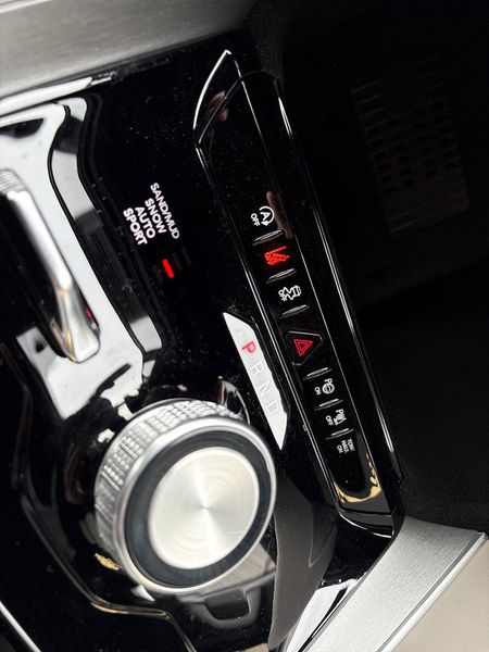 2026 Jeep Grand Grand Wagoneer Wagoneer L 4x4Image 21