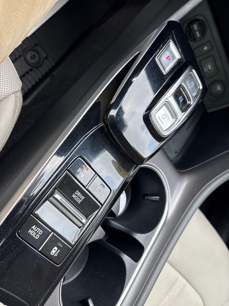 Used 2023 Hyundai Sonata Hybrid LimitedImage 18