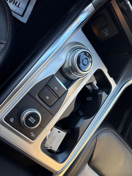 Used 2023 Ford Explorer XLTImage 16