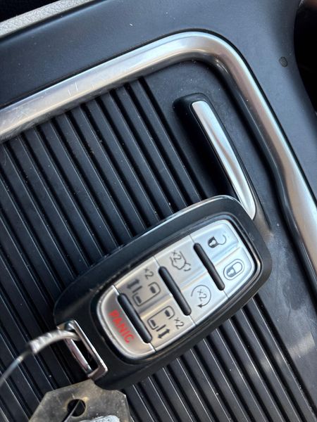 Used 2022 Chrysler Pacifica Touring LImage 18
