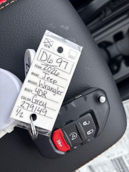 New 2026 Jeep Wrangler 4-door SaharaImage 19