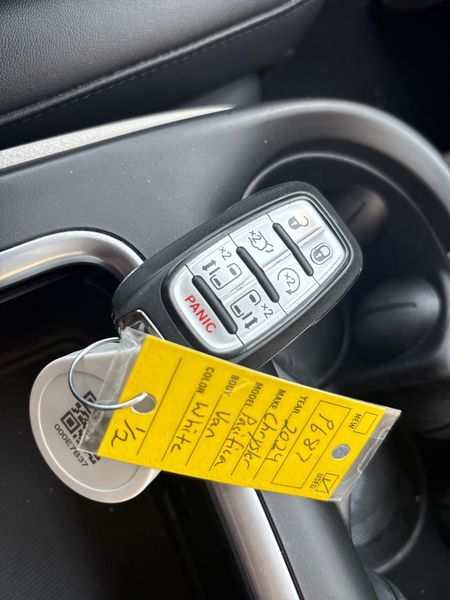 Used 2024 Chrysler Pacifica Touring LImage 22