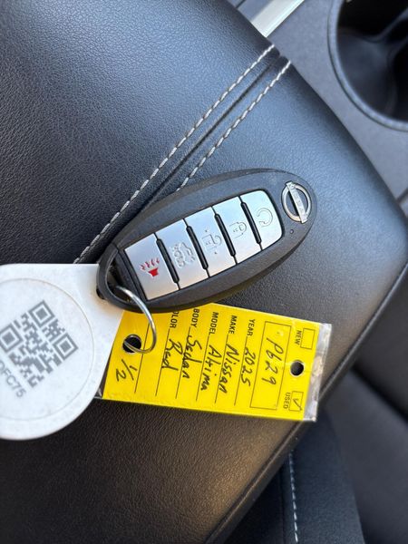 Used 2025 Nissan Altima SVImage 18