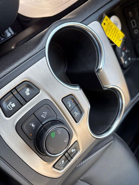 Used 2024 GMC Terrain DenaliImage 20