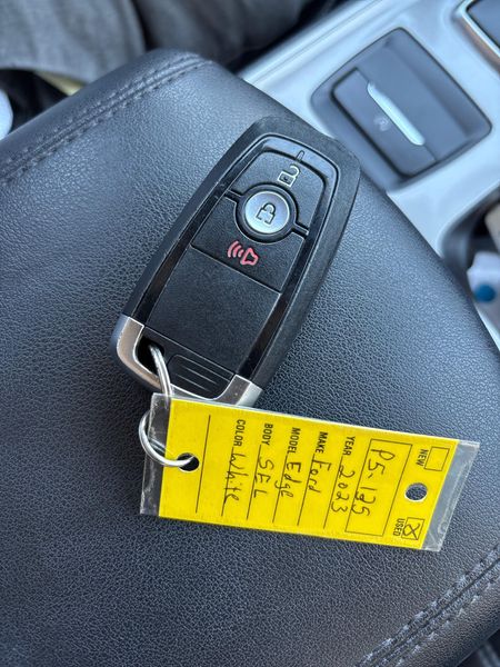 2023 Ford Edge SEL photo 21